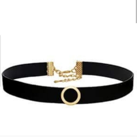 Jewelry - Classic Velvet Minimalist Choker NWT